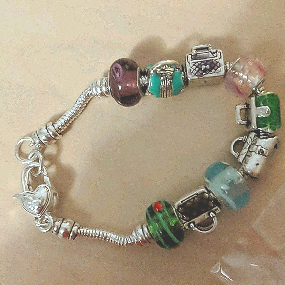 Pugster Charm bracelet